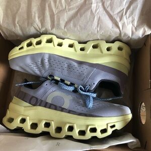 ON cloudmonster running shoes size 7 nimbus hay